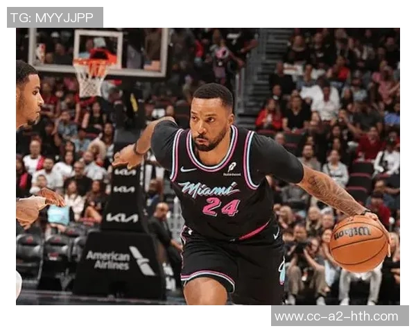 鲍威尔上半场表现稳定6投3中三分球命中率高达66贡献11分2篮板3助攻