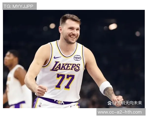 小莫分析湖人进攻困境认为东契奇持球和缺乏跑动是主要原因 小莫分析湖人进攻困境认为东契奇持球和缺乏跑动是主要原因